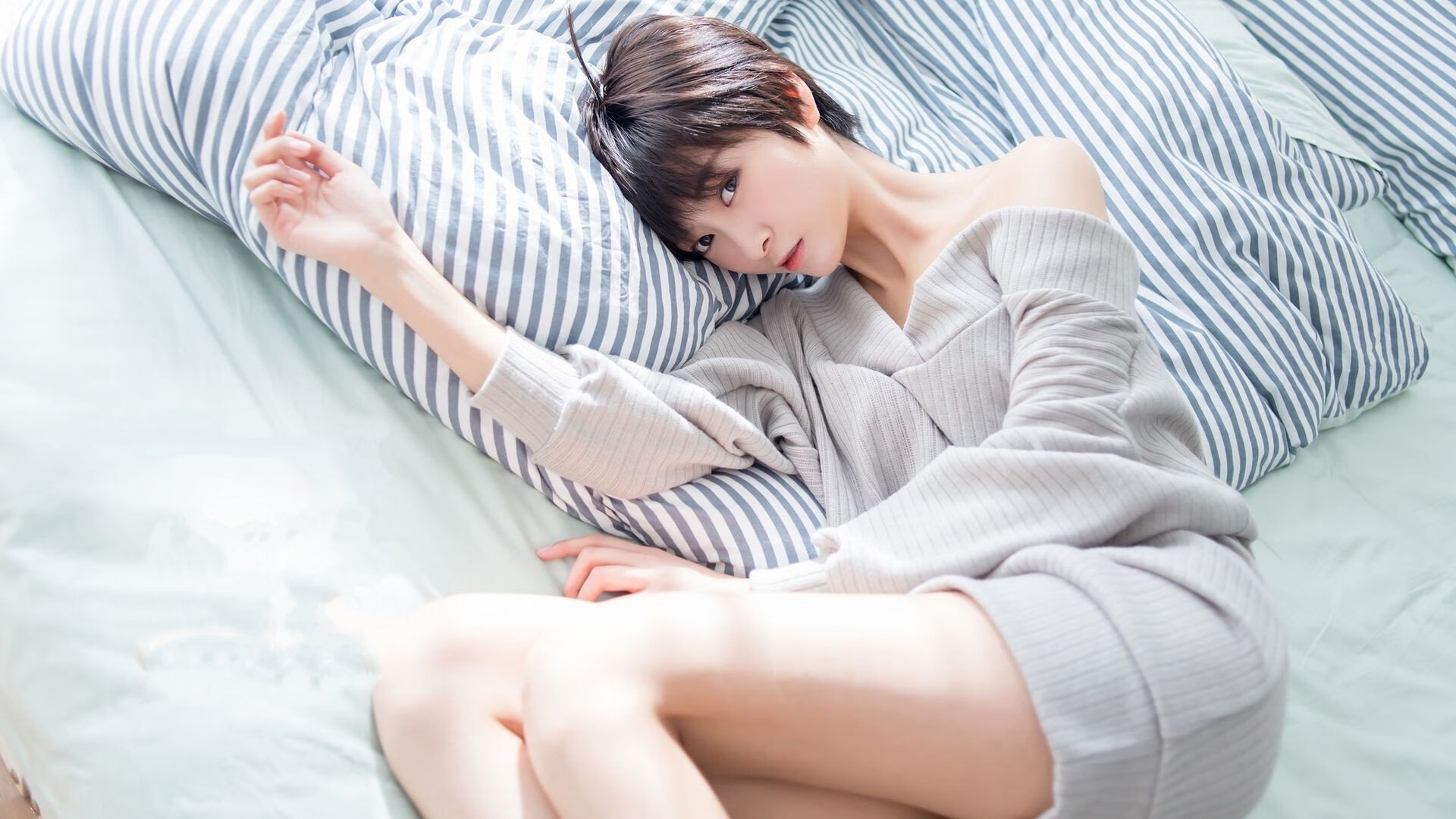 “彭尤蝶泳&自由泳双突破，成中国游泳新星”